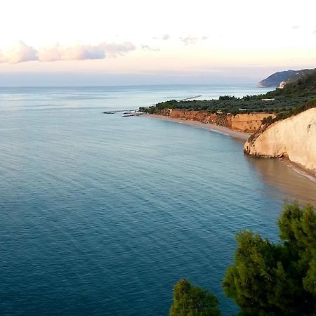 Leonardo Casa Vacanze Βίλα Mattinata Εξωτερικό φωτογραφία