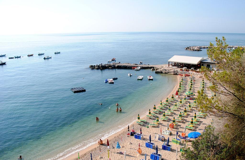 Leonardo Casa Vacanze Βίλα Mattinata Εξωτερικό φωτογραφία